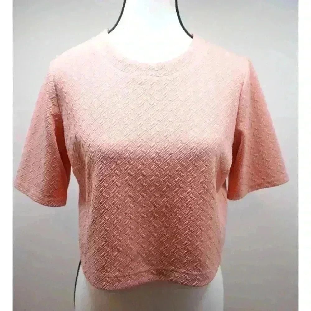 Forever 21 Short Sleeve Textured Crop Top, Size M - Picture 1 of 12